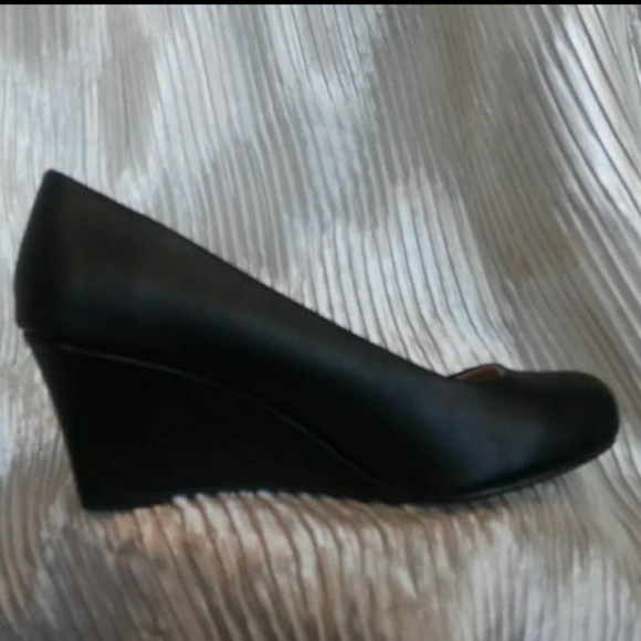 Forever Link Shoes Womens Low Wedge Heel Pumps Slip On Runs Big